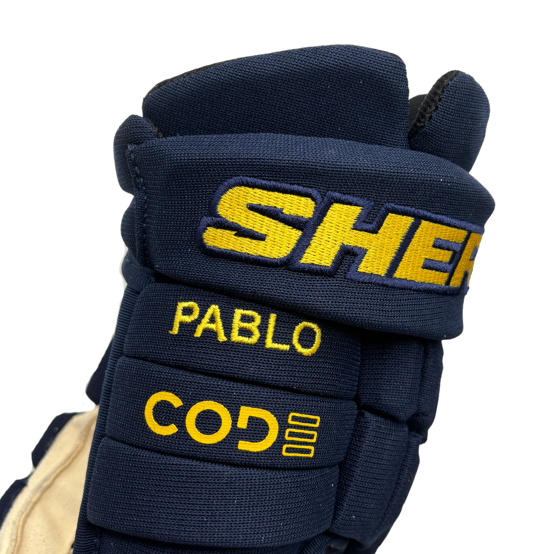 William Nylander - Code Encrypt Pro Stock Hockey Glove - Four Nations (Sweden)